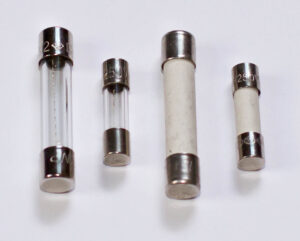 Fuse: 15.00, Nontime-Delay, 250V